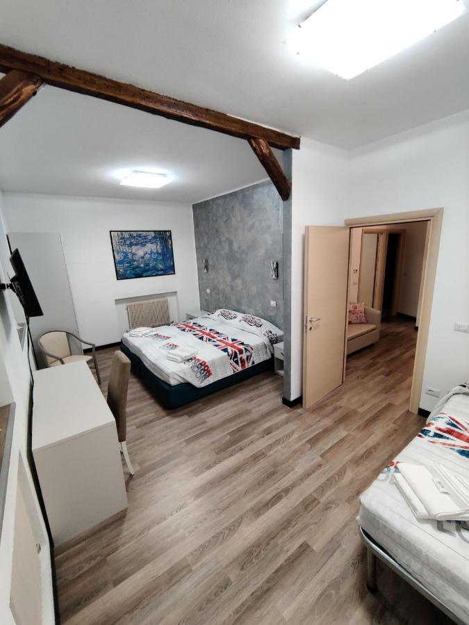 Albergo Baffo Chiuro Exterior photo