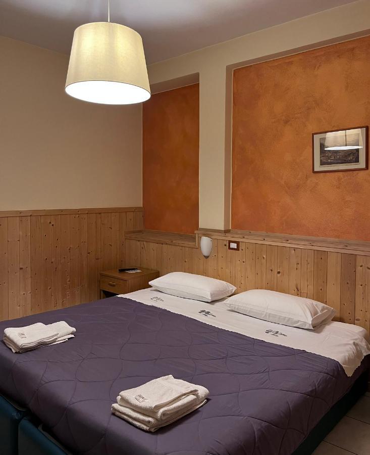 Albergo Baffo Chiuro Exterior photo