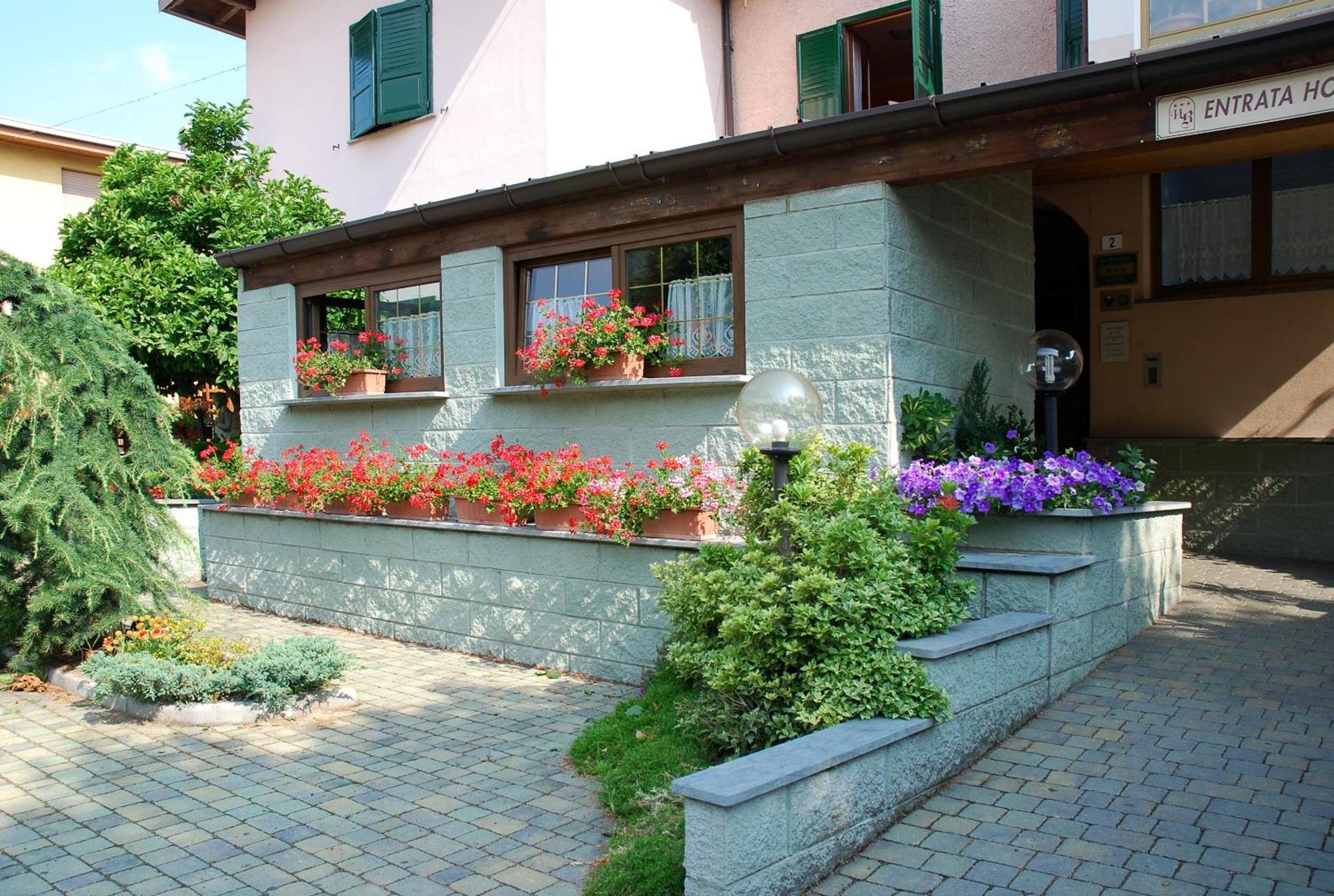 Albergo Baffo Chiuro Exterior photo